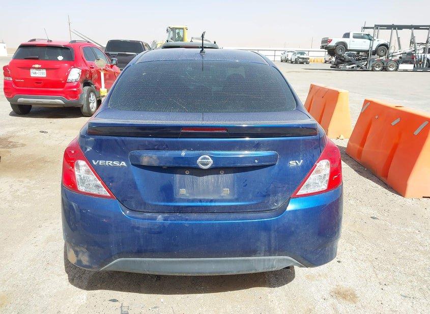 Nissan Versa