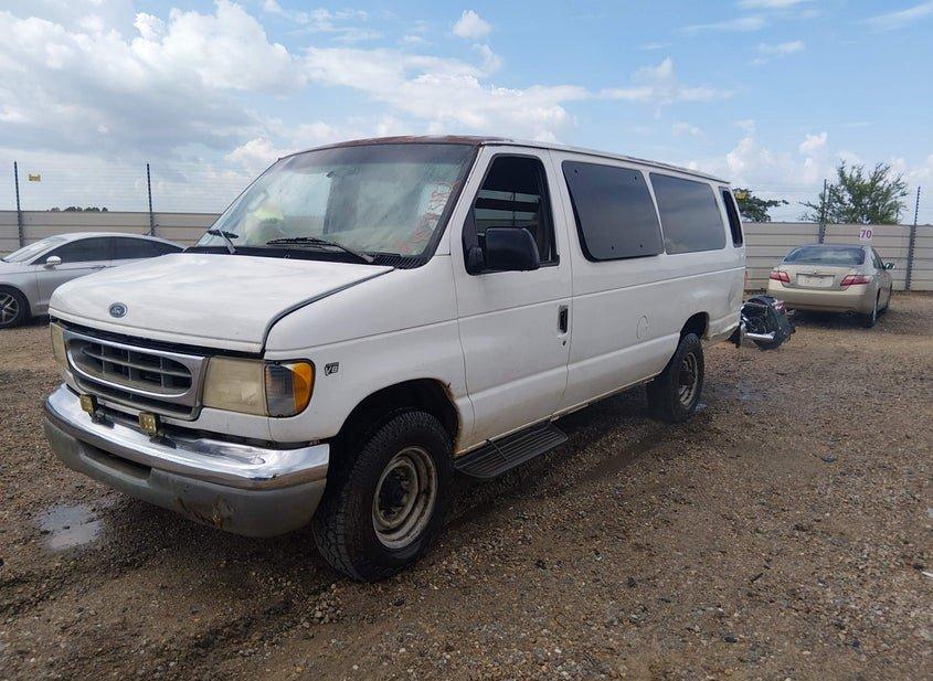 Ford E-350 Super Duty