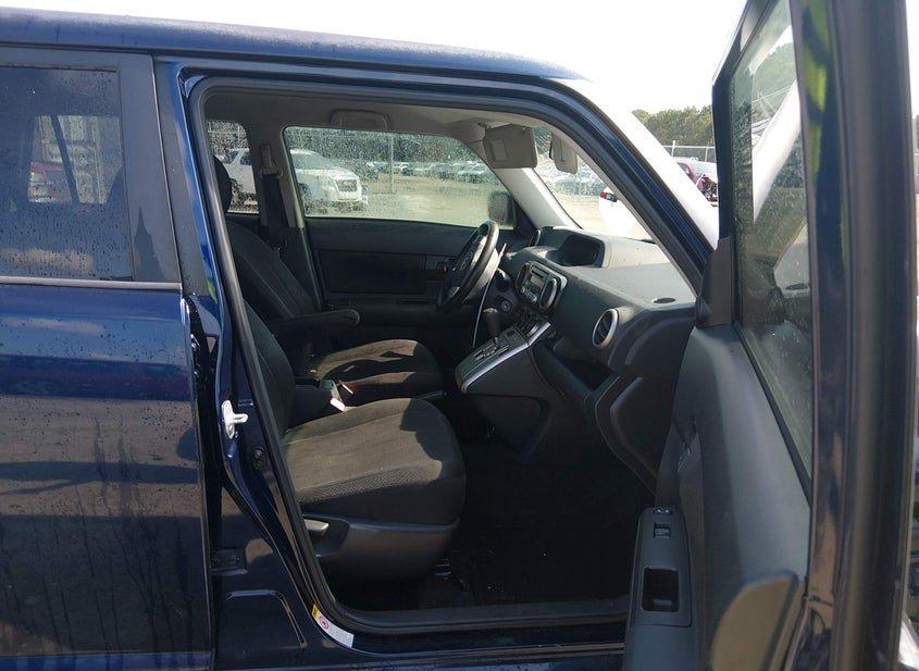 Scion Xb