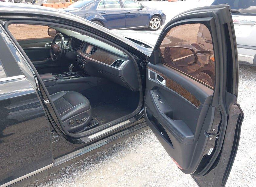 Hyundai Genesis