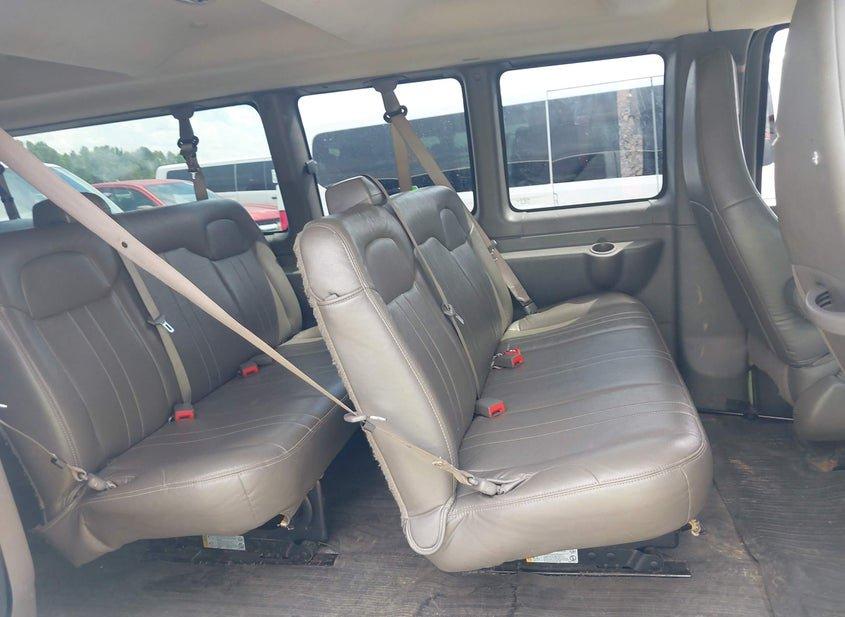 Chevrolet Express 3500