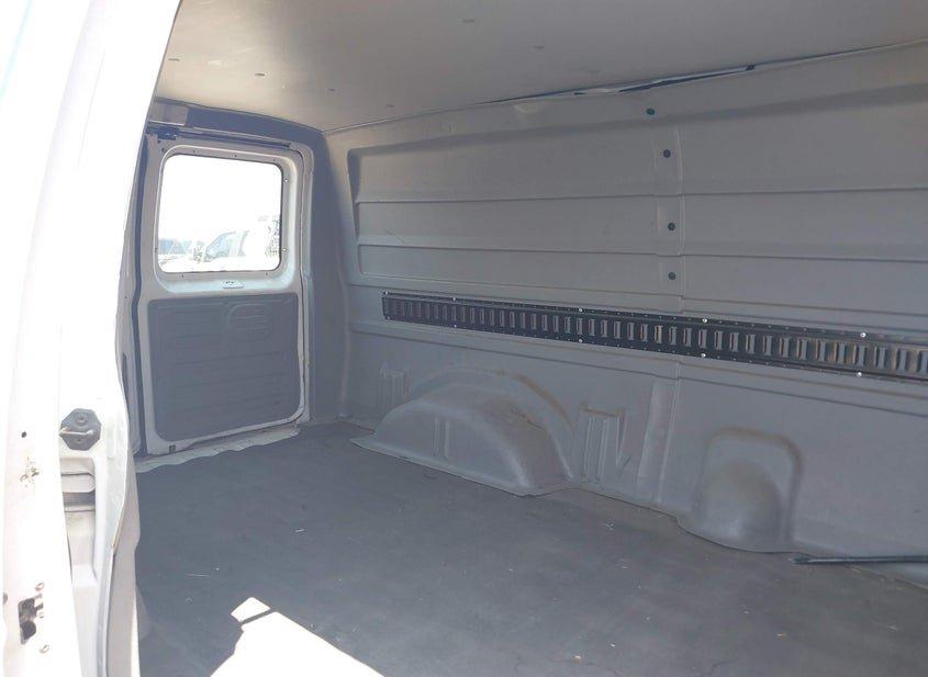 Ford E-350 Super Duty