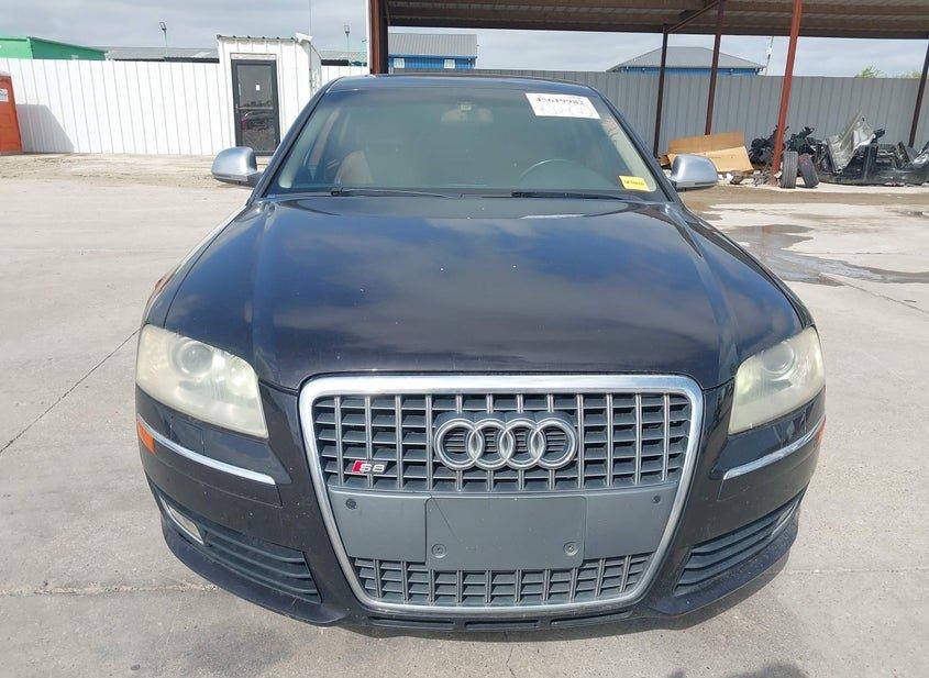 Audi S8