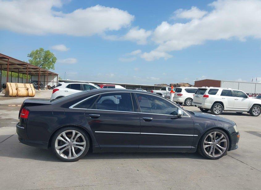 Audi S8