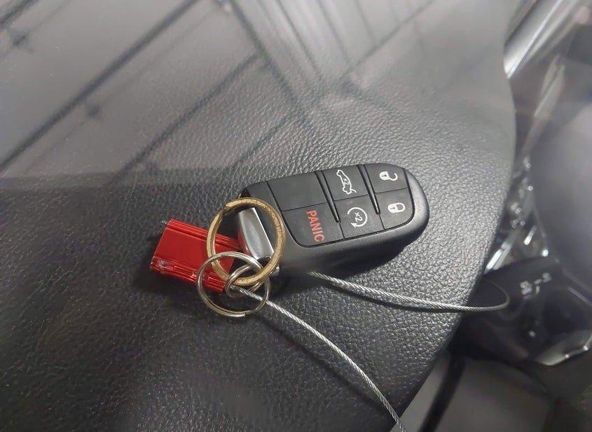 Chrysler 200