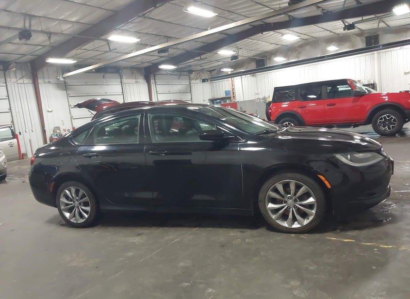 Chrysler 200