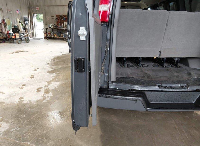 Chevrolet Express 2500