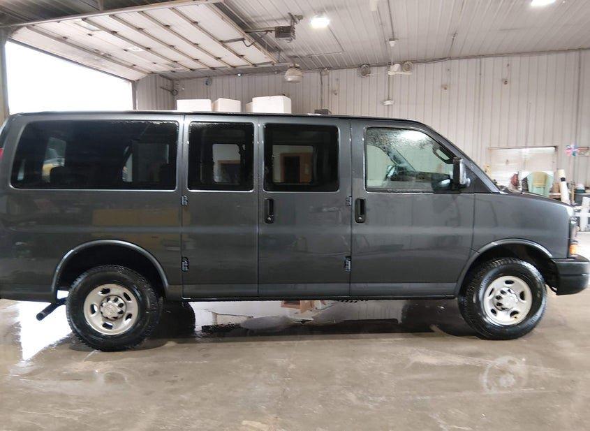 Chevrolet Express 2500