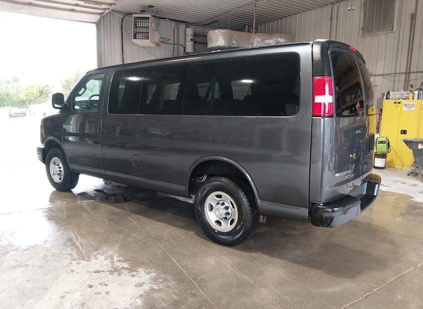 Chevrolet Express 2500