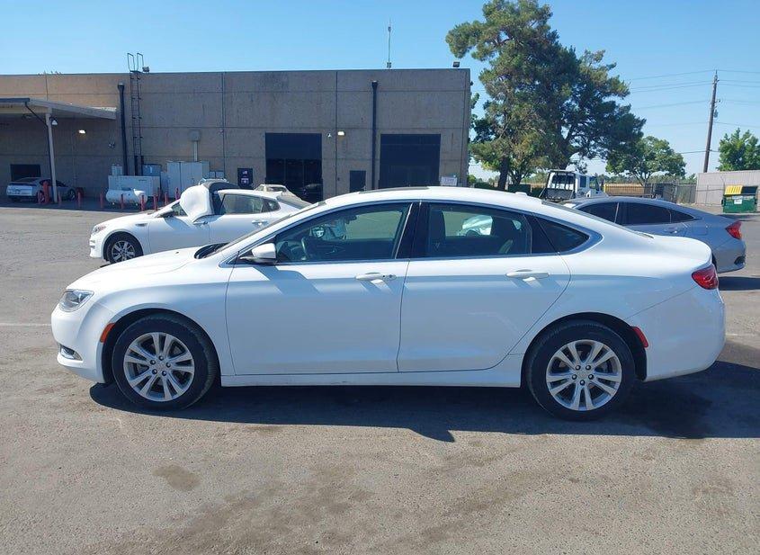 Chrysler 200