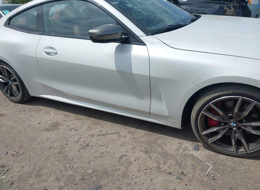 BMW M440I