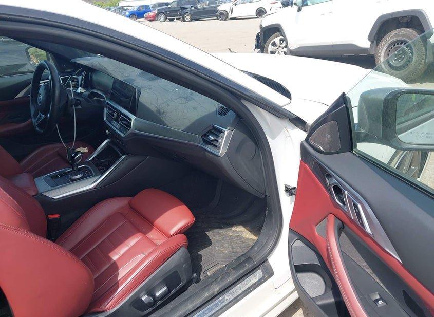 BMW M440I