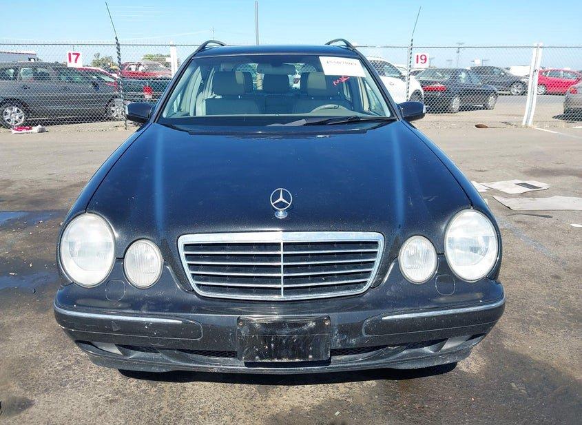 Mercedes-Benz E 320