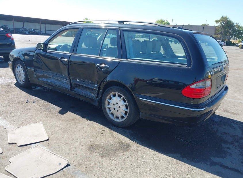 Mercedes-Benz E 320