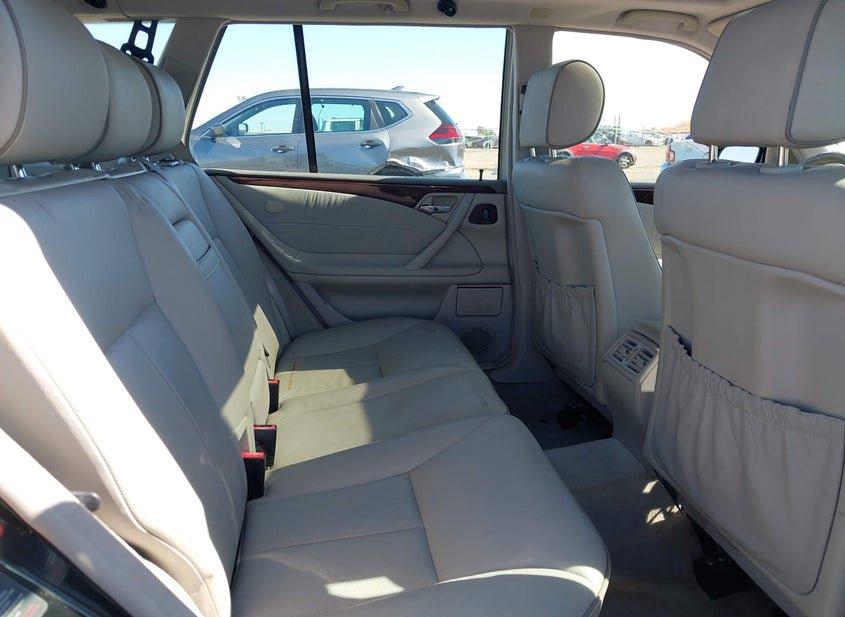 Mercedes-Benz E 320