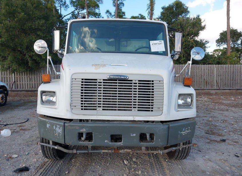 Freightliner Medium Conventional