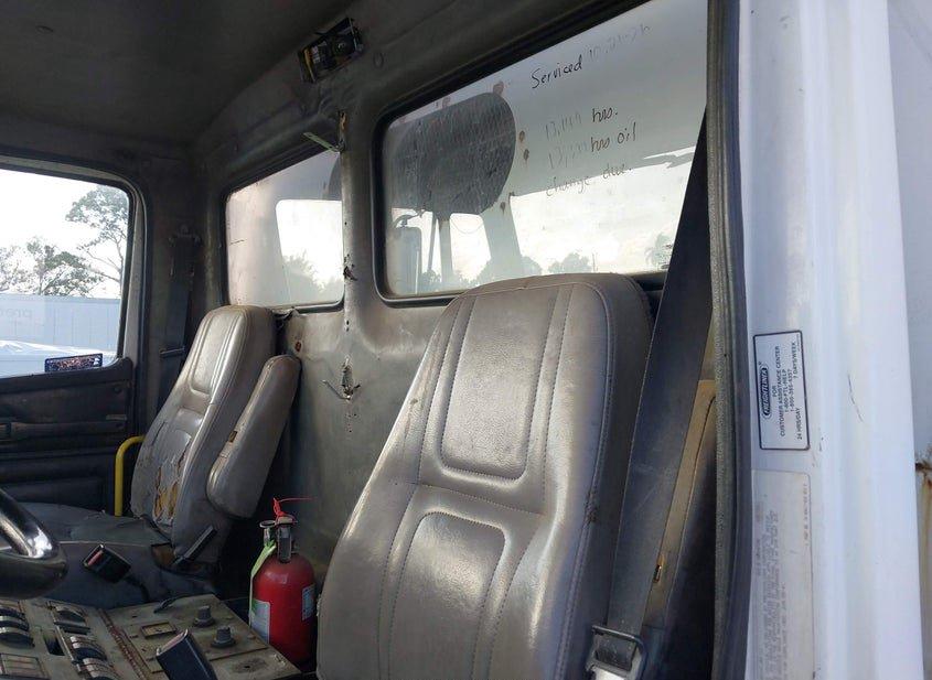 Freightliner Medium Conventional