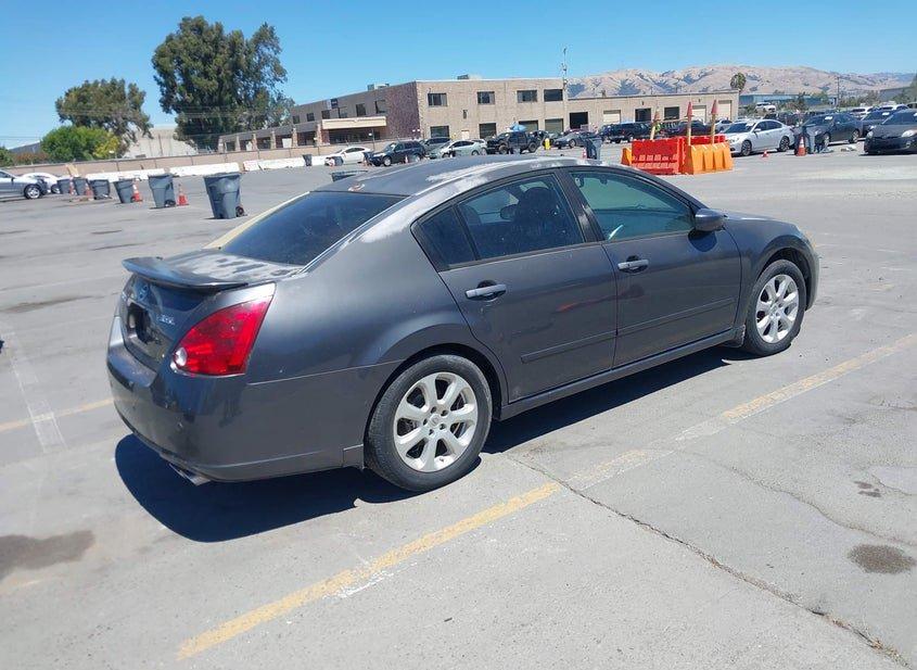 Nissan Maxima