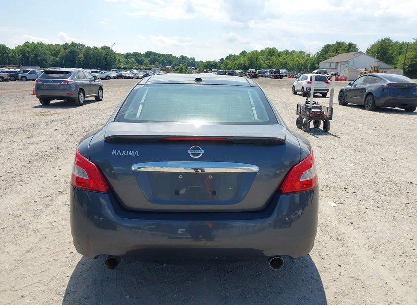 Nissan Maxima