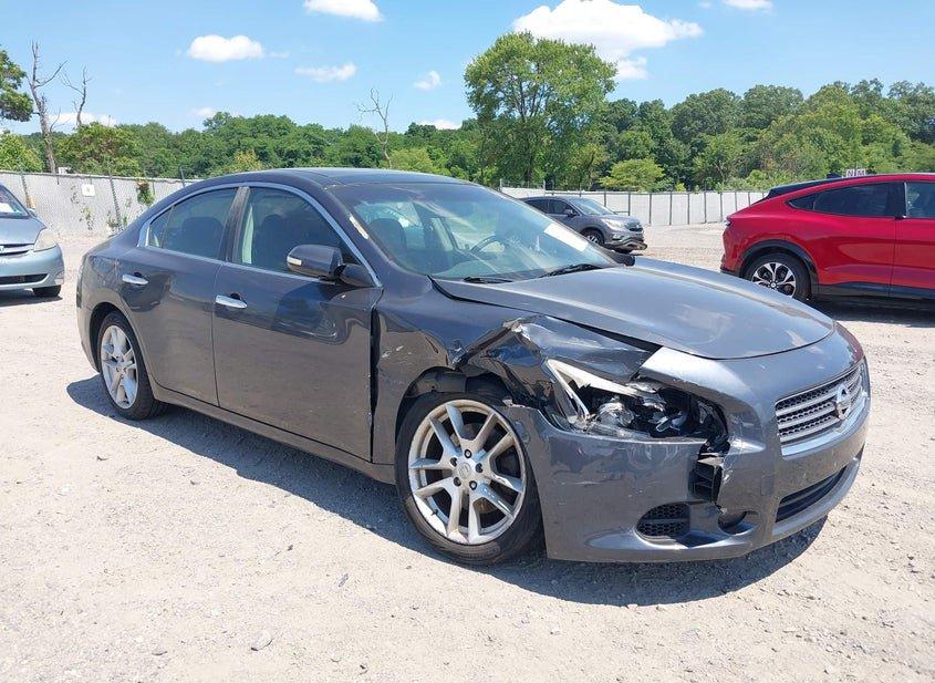 Nissan Maxima