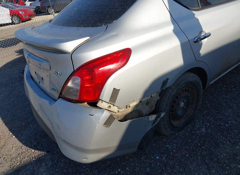 Nissan Versa