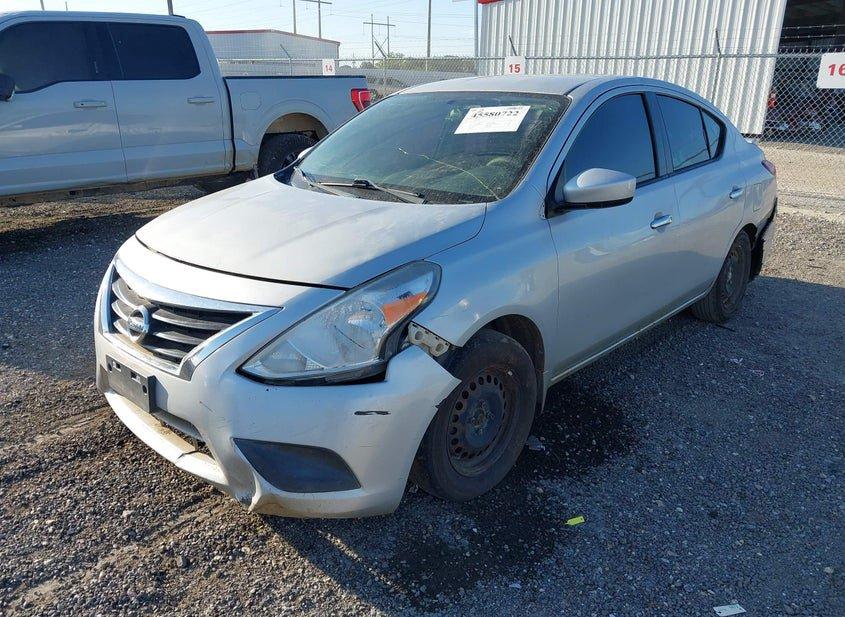 Nissan Versa