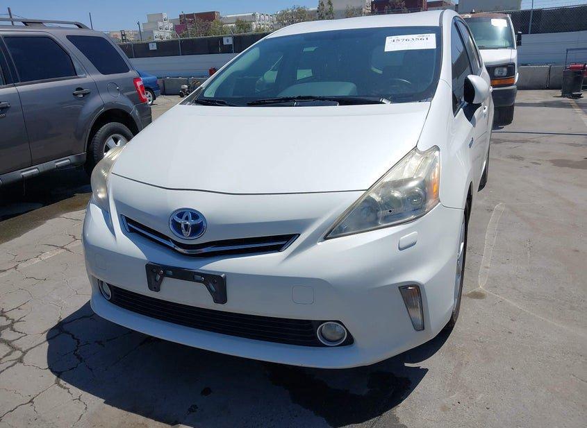 Toyota Prius V