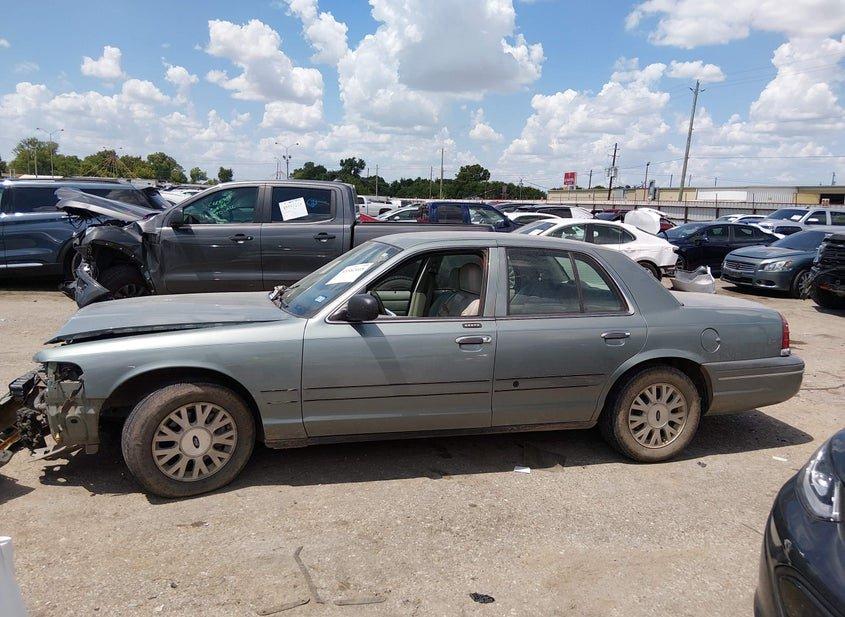 Ford Crown Victoria