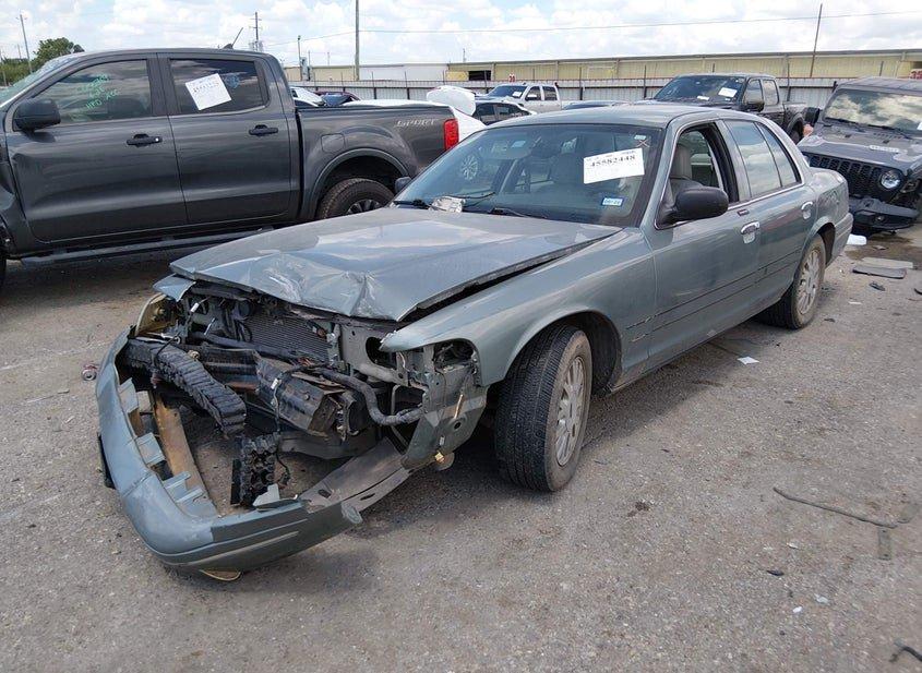 Ford Crown Victoria