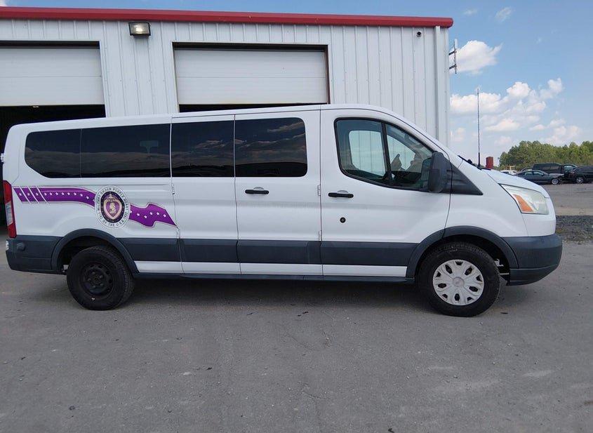 Ford Transit-350