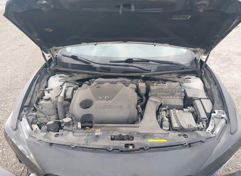 Nissan Maxima