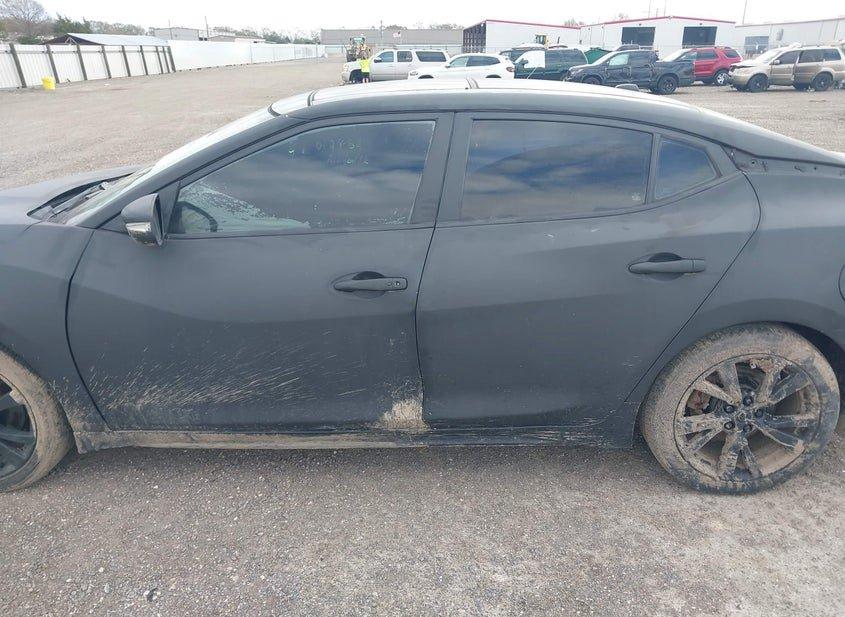 Nissan Maxima