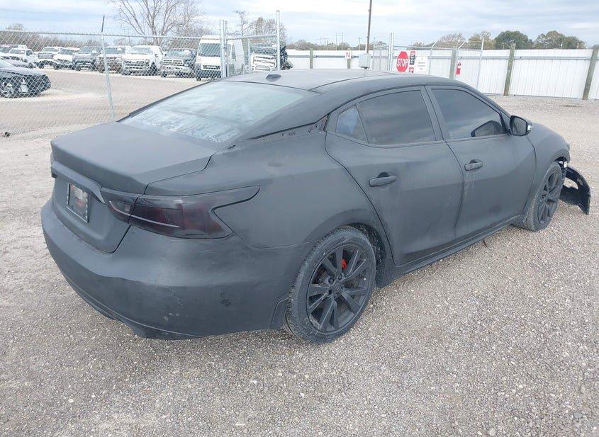 Nissan Maxima