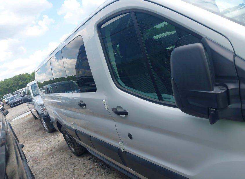Ford Transit-350
