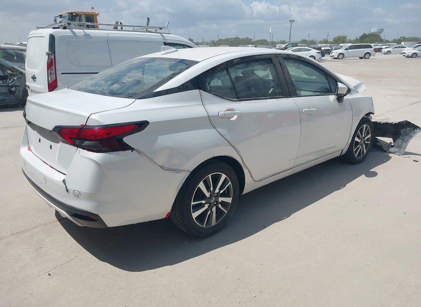 Nissan Versa