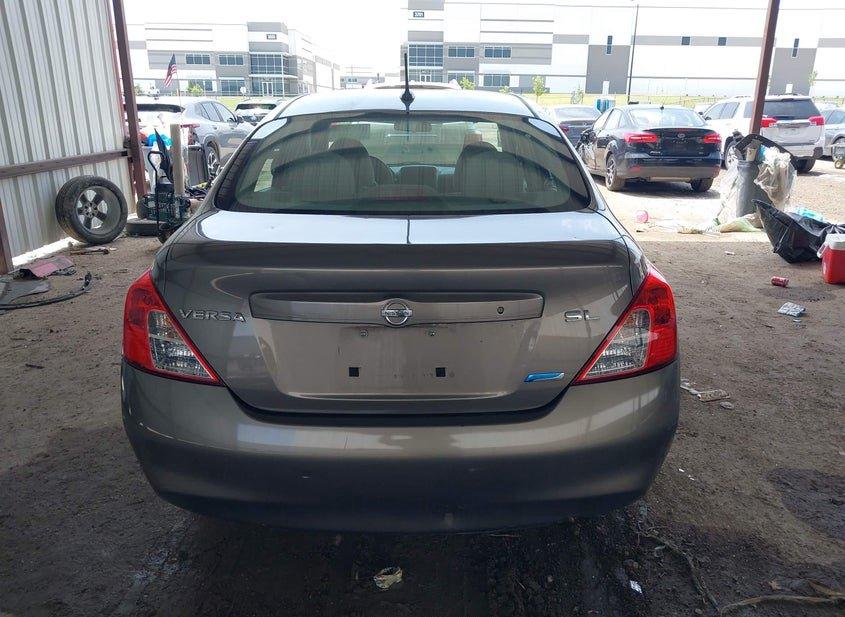 Nissan Versa