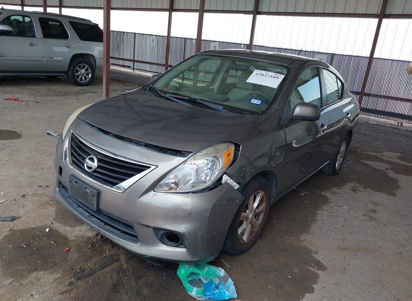 Nissan Versa