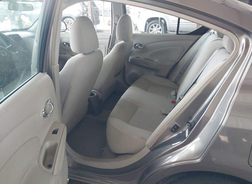 Nissan Versa