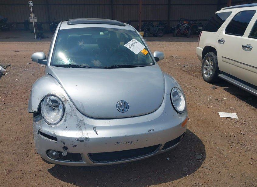 Volkswagen New Beetle Coupe