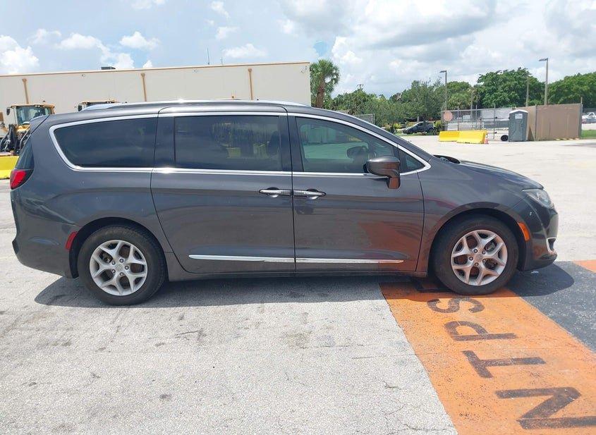 Chrysler Pacifica