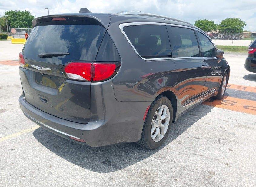 Chrysler Pacifica