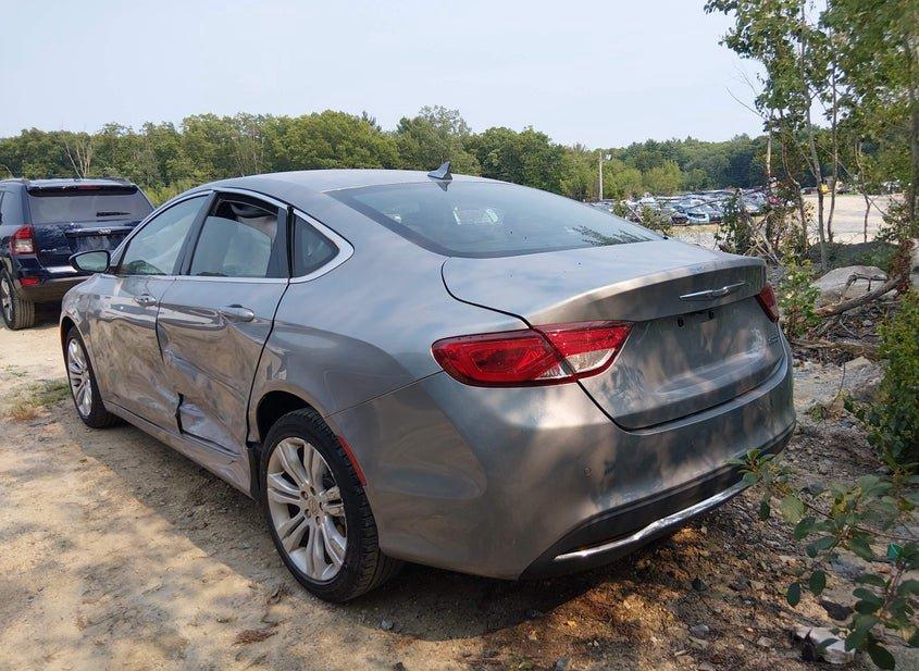 Chrysler 200