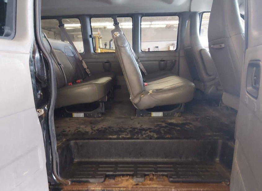 Chevrolet Express 2500