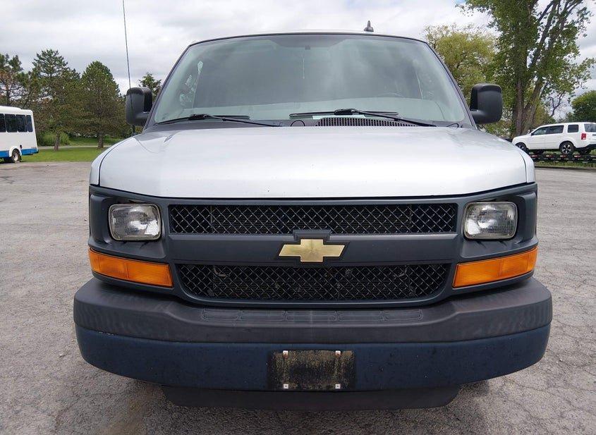 Chevrolet Express 2500