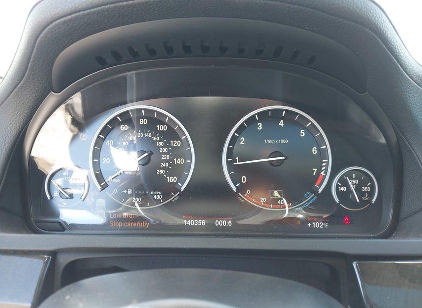 BMW 740I