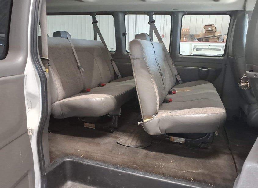 Chevrolet Express 3500