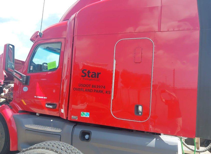 Peterbilt 579