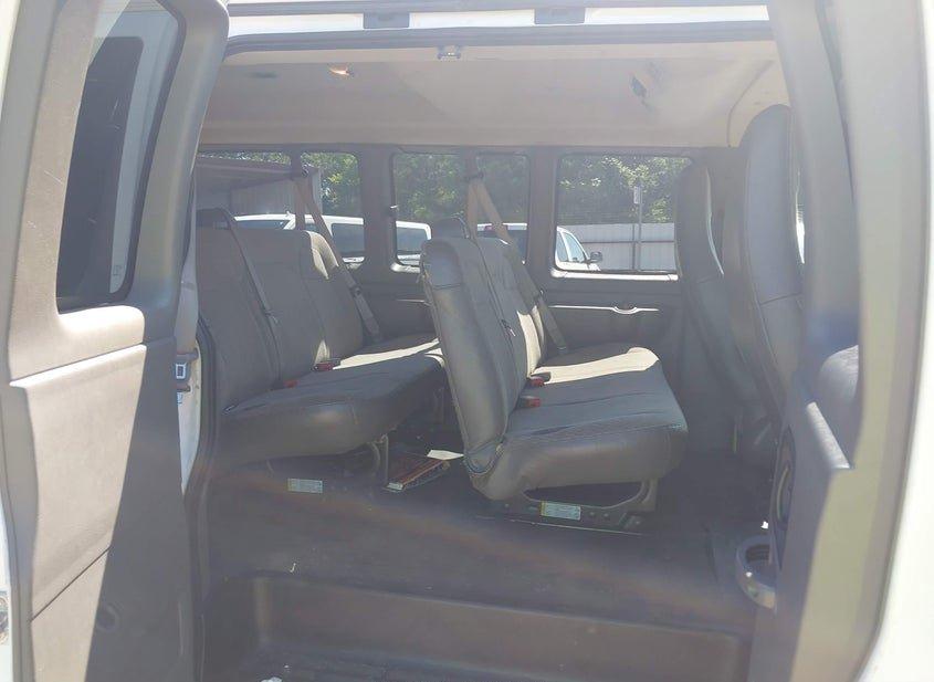 Chevrolet Express 2500