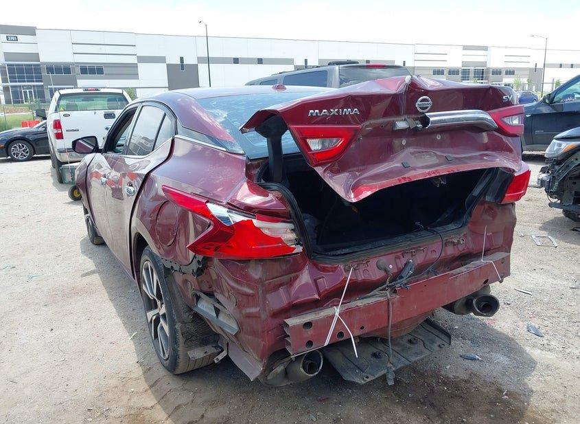 Nissan Maxima