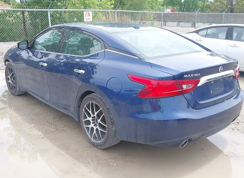Nissan Maxima
